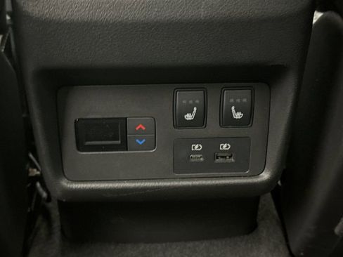 Used 2023 Nissan Rogue Platinum w/ Platinum Premium Package image 22