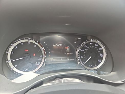 Used 2023 Toyota Highlander LE AWD/4WD image 15