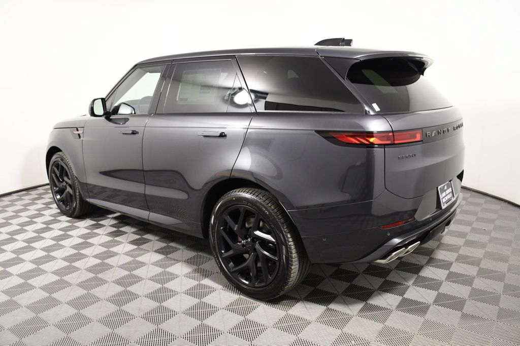 New 2026 Land Rover Range Rover Sport Dynamic SE AWD/4WD image 3