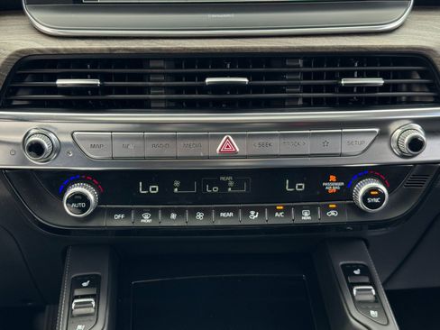 Used 2022 Kia Telluride EX w/ EX Premium Package image 25