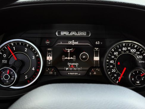 Used 2022 RAM 2500 Tradesman AWD/4WD image 38