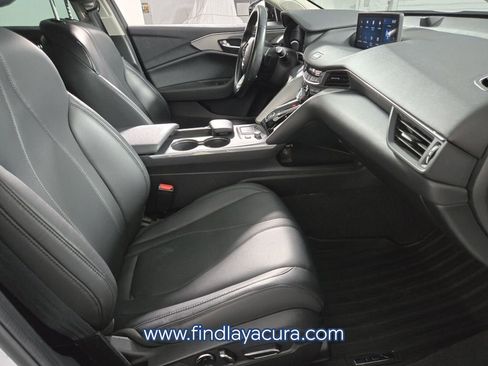 Used 2023 Acura TLX image 17