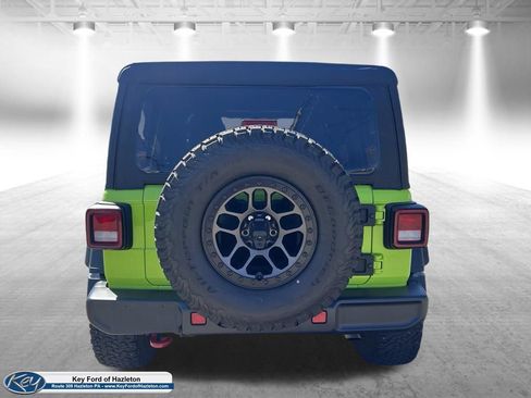 Used 2021 Jeep Wrangler Unlimited Rubicon w/ Xtreme Recon 35" Tire Package AWD/4WD image 8
