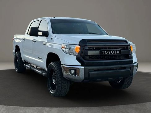 Used 2015 Toyota Tundra Limited image 3