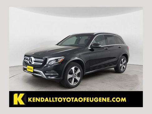 Used 2018 Mercedes-Benz GLC 300 4MATIC image 1