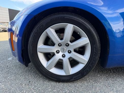 Used 2005 Nissan 350Z Touring RWD image 9