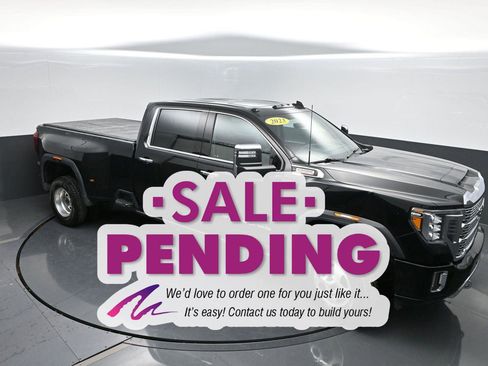 Used 2023 GMC Sierra 3500 Denali w/ Denali Ultimate Package image 46