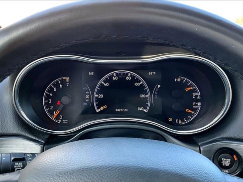 Used 2022 Jeep Grand Cherokee Limited w/ Trailer Tow Group IV image 10