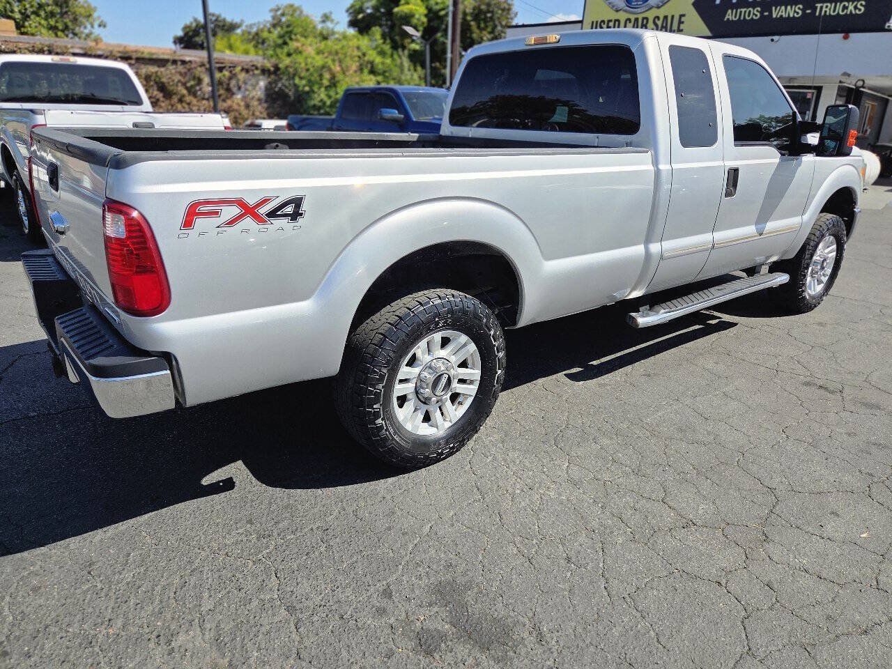 Used 2013 Ford F250 XLT w/ XLT Interior Pkg AWD/4WD image 14