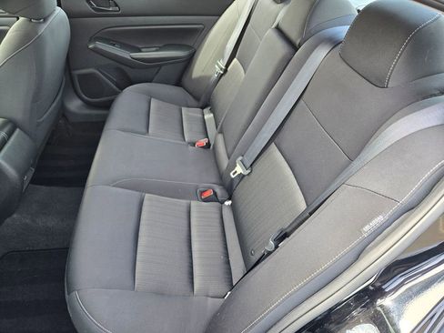 Used 2024 Nissan Altima 2.5 SV image 7