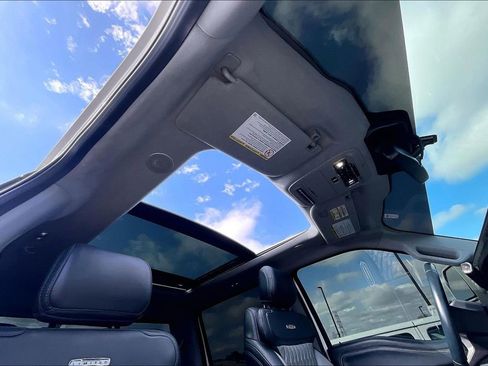 Used 2024 Ford F450 Limited image 30