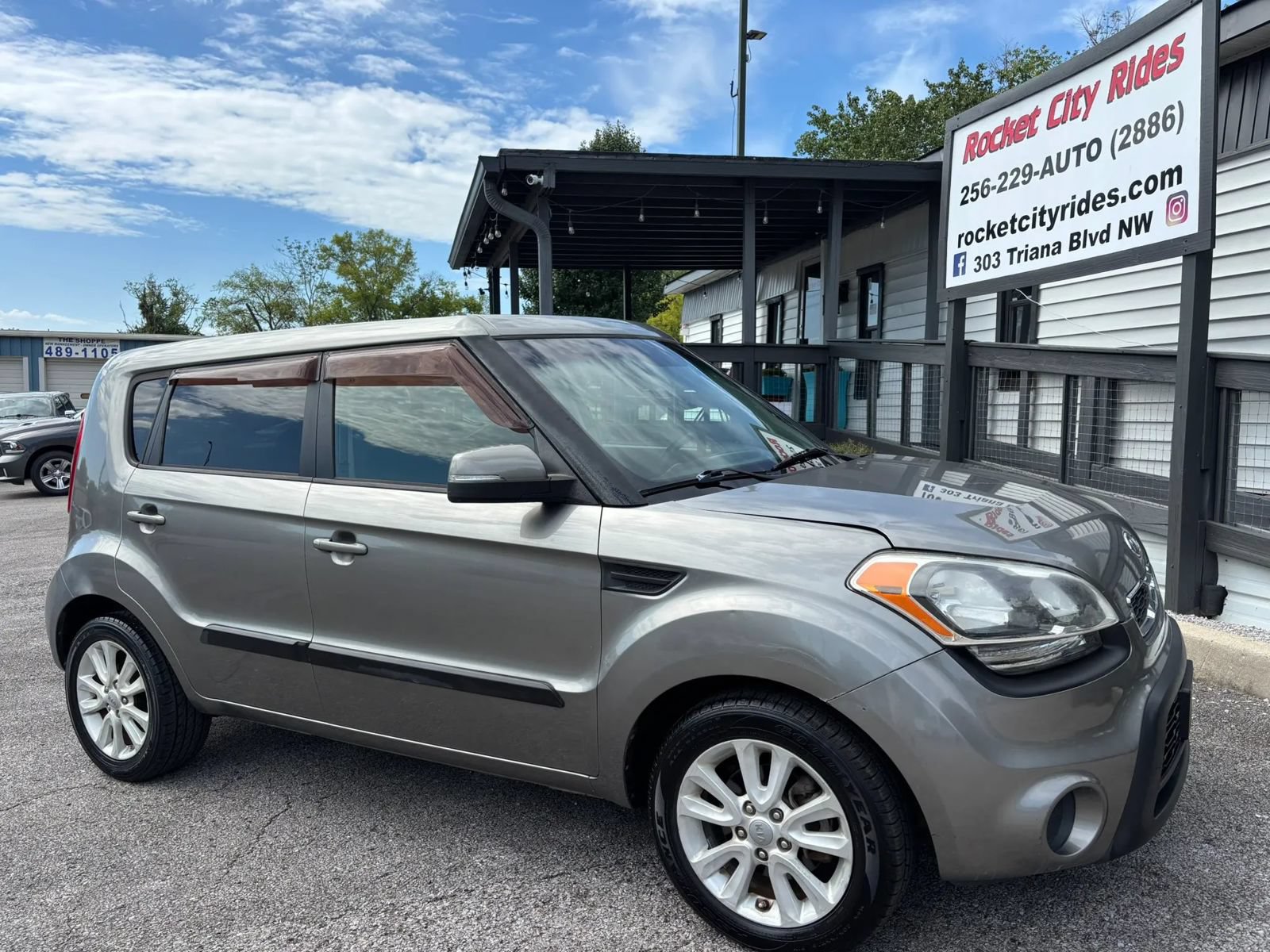 Used 2012 Kia Soul + FWD image 1