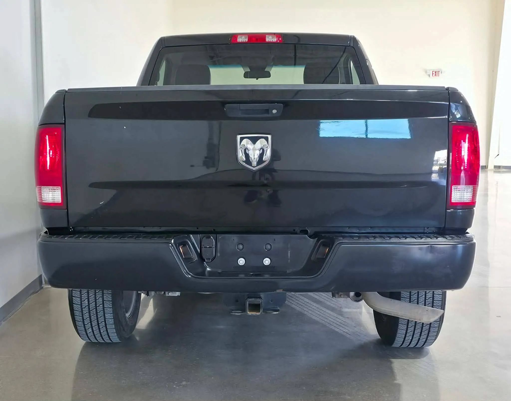 Used 2017 RAM 1500 Tradesman RWD image 4