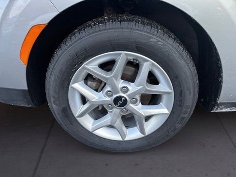 Certified 2023 Kia Soul LX w/ LX Technology Package image 9