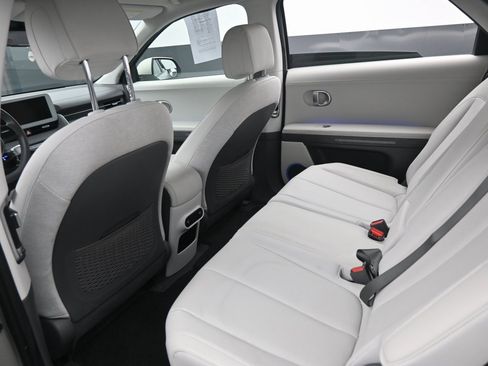 Used 2023 Hyundai Ioniq 5 SEL w/ Cargo Package image 31