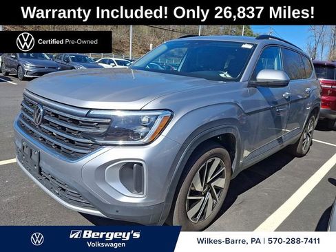 Certified 2025 Volkswagen Atlas SE AWD/4WD image 1