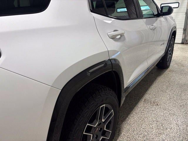 Used 2026 GMC Terrain AT4 w/ Convenience Package III AWD/4WD image 10