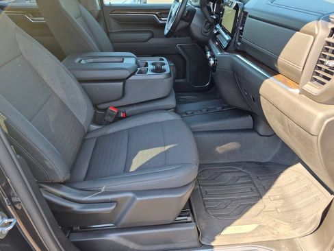 Used 2024 GMC Sierra 1500 Elevation w/ LPO, Elevation Black Package AWD/4WD image 25