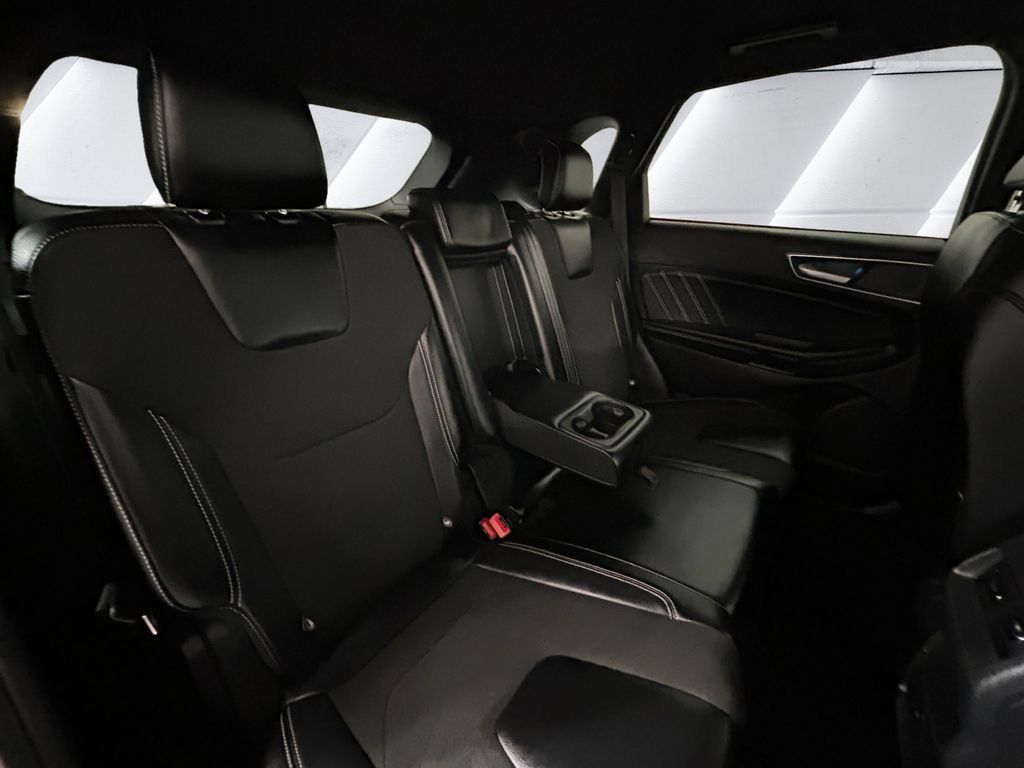 Used 2023 Ford Edge ST AWD/4WD image 16