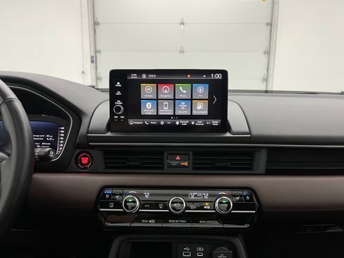 Used 2023 Honda Pilot Elite image 27