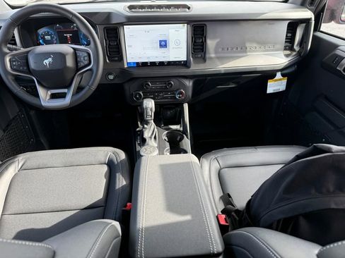 New 2025 Ford Bronco Badlands w/ Sasquatch Package image 6