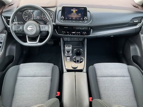 Used 2022 Nissan Rogue SV image 16