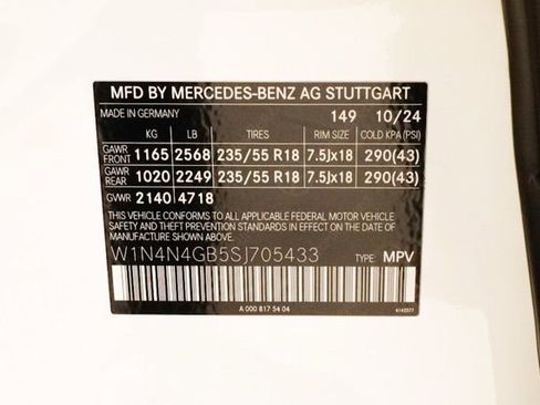 Certified 2025 Mercedes-Benz GLA 250 image 32