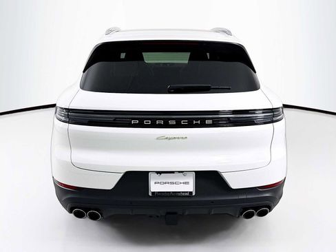 New 2026 Porsche Cayenne E-Hybrid image 10