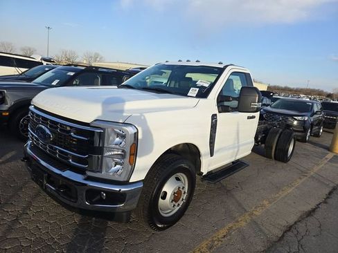 Used 2024 Ford F350 XL w/ XL Chrome Package image 1