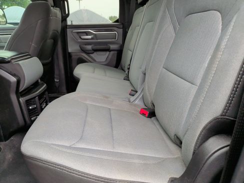 Used 2022 RAM 1500 Big Horn AWD/4WD image 37