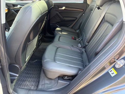 Used 2019 Audi Q5 2.0T Premium Plus w/ Premium Plus Package AWD/4WD image 21