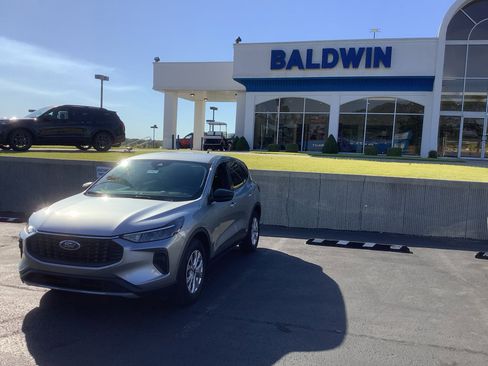 Used 2023 Ford Escape Active image 3