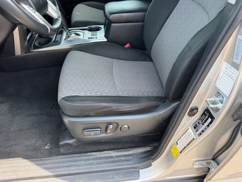 Used 2021 Toyota 4Runner SR5 AWD/4WD image 6