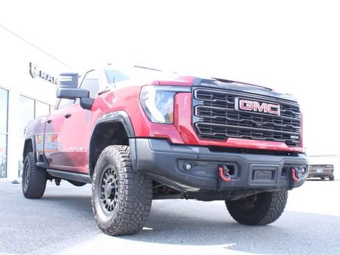 Used 2024 GMC Sierra 2500 AT4X w/ AT4X AEV Edition AWD/4WD image 2