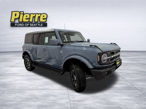 New 2025 Ford Bronco Outer Banks image 7