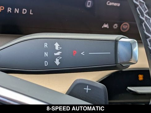Used 2025 Buick Enclave Preferred w/ Power Package FWD image 7