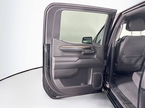 Used 2024 Chevrolet Silverado 1500 LT image 25