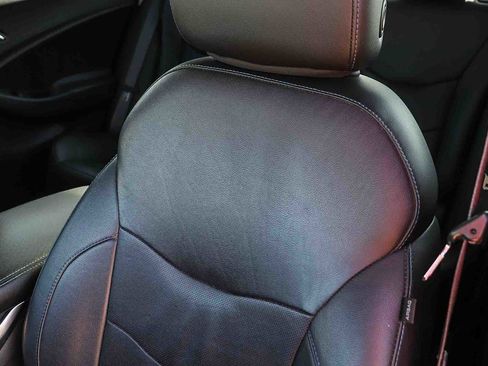 Used 2016 Chevrolet Volt Premier w/ Driver Confidence Package image 36