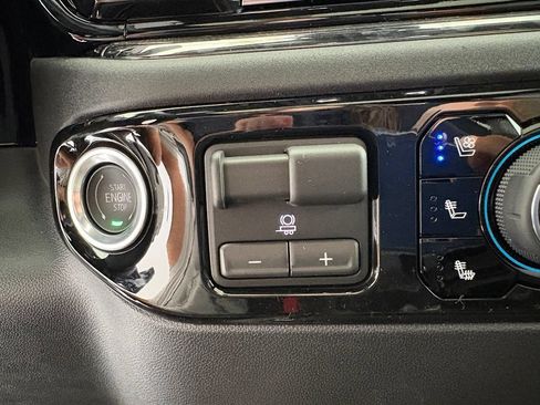 New 2026 Chevrolet Silverado 2500 ZR2 AWD/4WD image 14