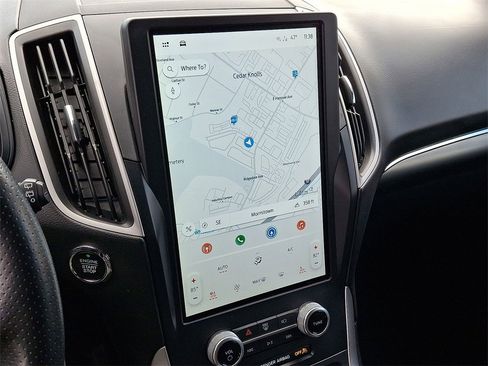 Used 2022 Ford Edge ST-Line image 14