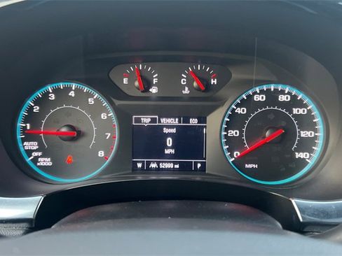 Used 2023 Chevrolet Traverse LT image 35