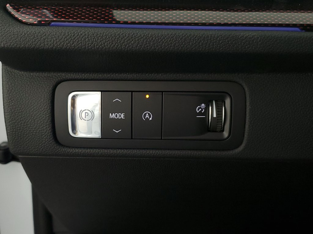 New 2026 Chevrolet Traverse RS w/ LPO, Floor Liner Package FWD image 26
