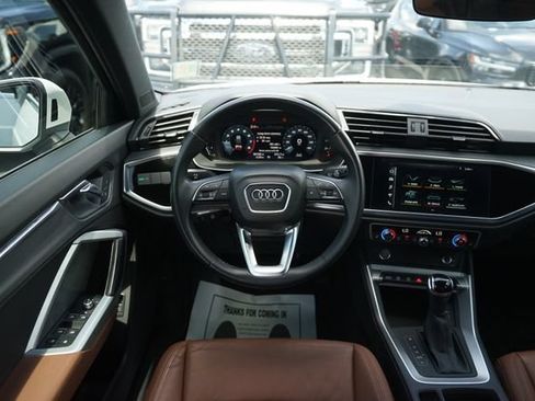 Used 2020 Audi Q3 2.0T Premium AWD/4WD image 22