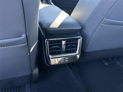 Used 2026 Toyota Crown XLE image 17