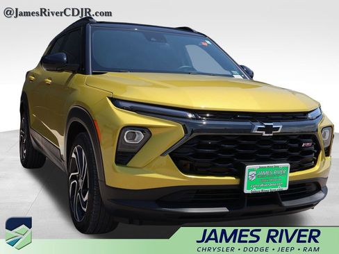 Used 2025 Chevrolet TrailBlazer RS w/ Driver Confidence Package FWD image 6