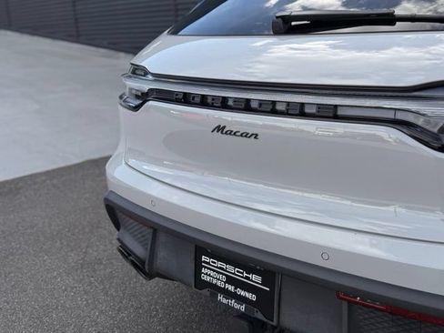 Used 2026 Porsche Macan AWD/4WD image 24