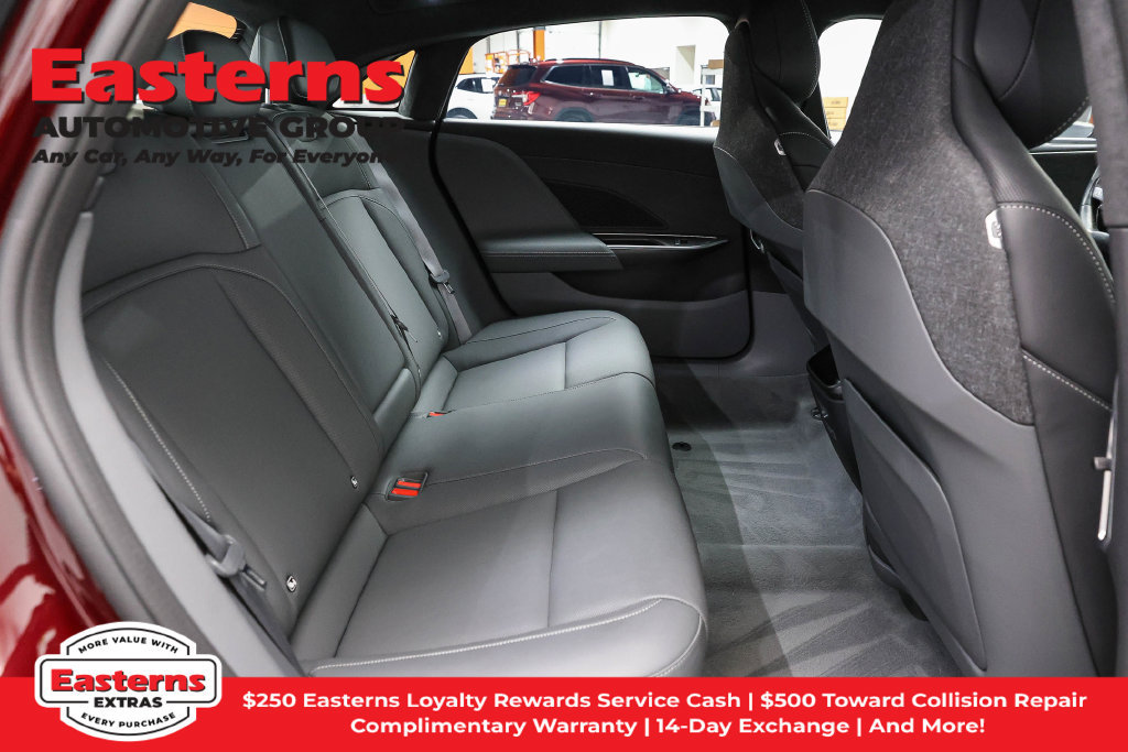 Used 2024 Lucid Air Pure RWD image 23