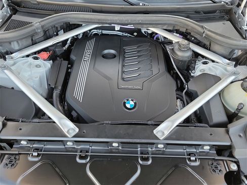 Used 2023 BMW X5 sDrive40i image 10