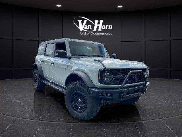 Used 2024 Ford Bronco Wildtrak AWD/4WD image 1