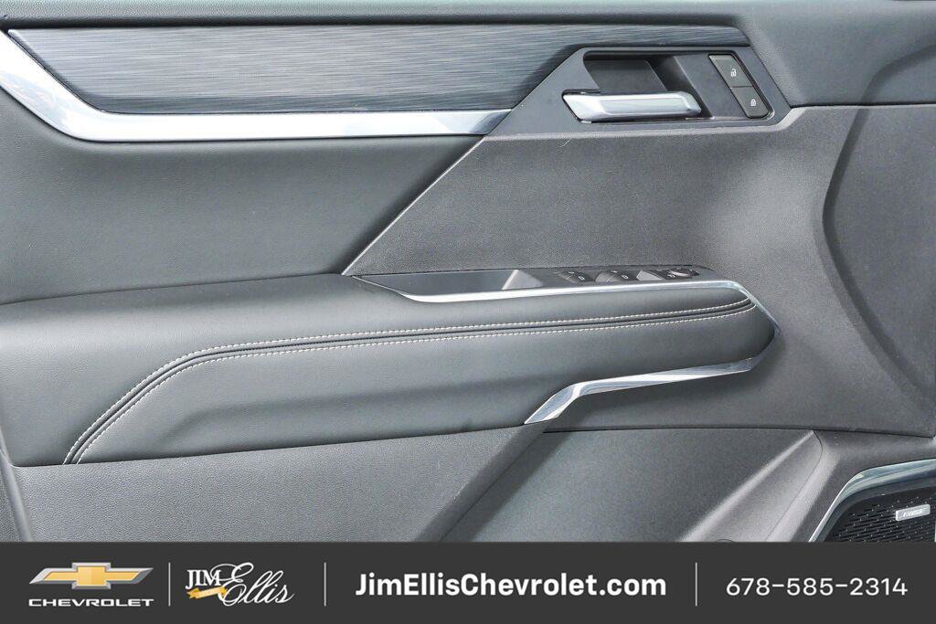 Certified 2025 GMC Acadia Elevation FWD image 7
